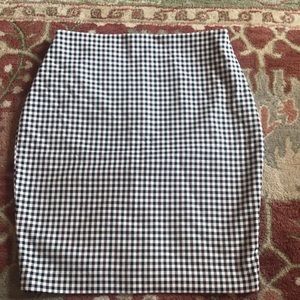 High waisted pencil skirt